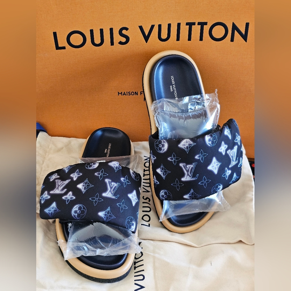 Louis Vuitton Pillow Pool Sandal Size EU40=10US Blue Black